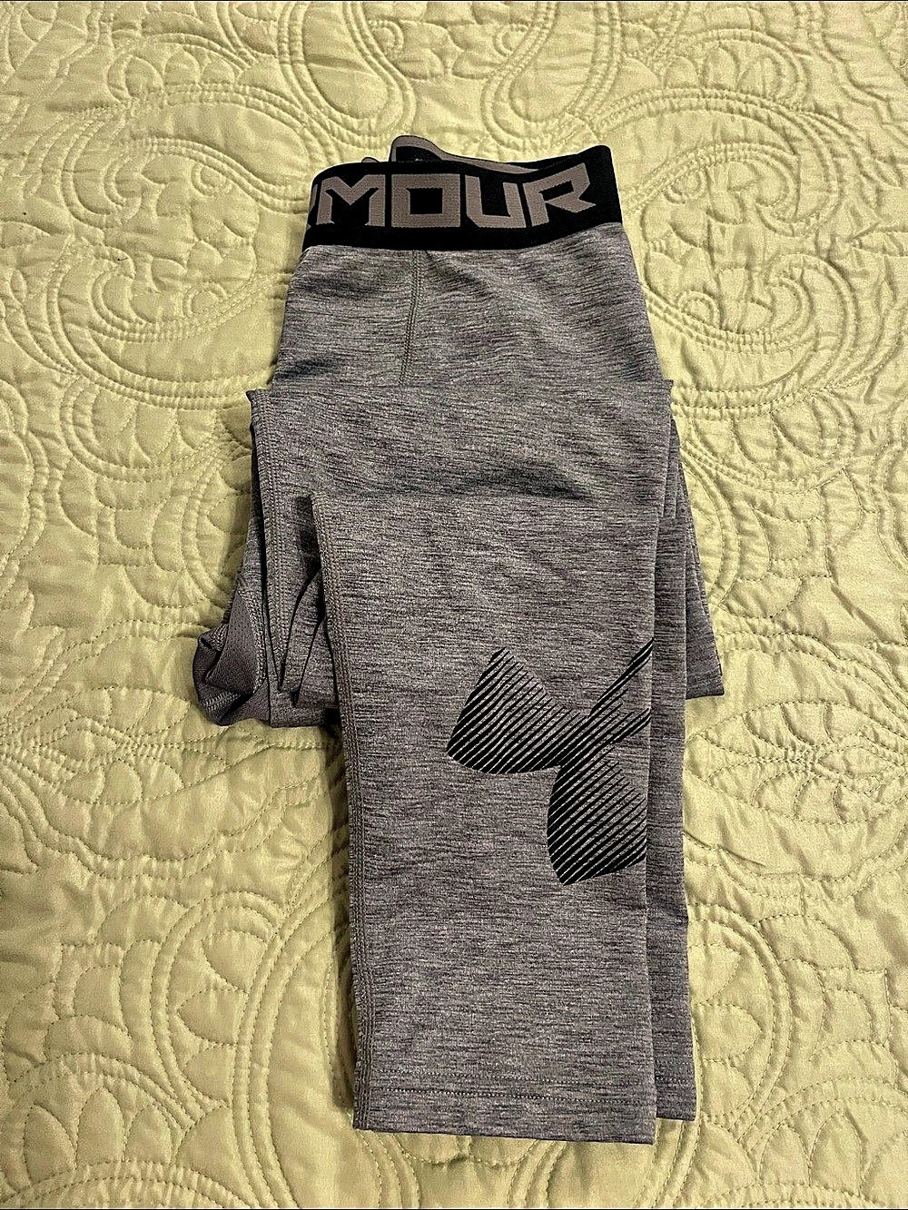 Under Armour ColdGear Leggings Gray & Black YL